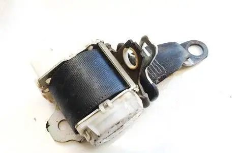 Rear seatbelt