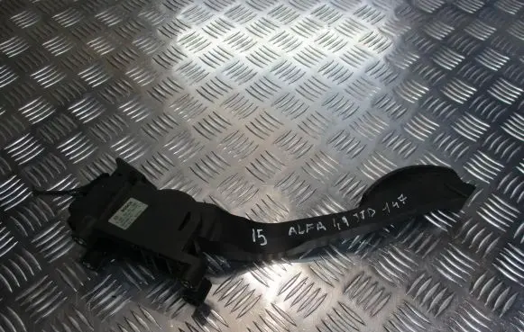 Alfa Romeo 147 Accelerator pedal position sensor 505049140