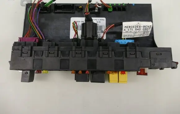 Mercedes-Benz SLK R171 Fuse module 1715451301