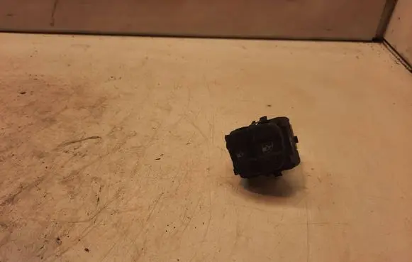 Volkswagen PASSAT B3 Electric window control switch 3A0959855A