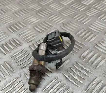 Mercedes-Benz CLA C117 X117 W117 Lambda probe sensor A0075426318 0258030007