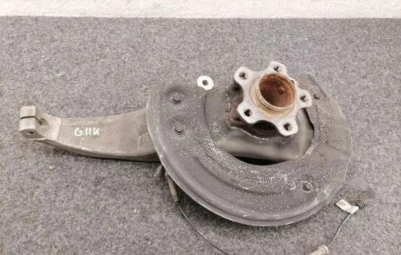 BMW 7 G11 G12 Front wheel hub spindle knuckle 2408654 31402408654 6884377