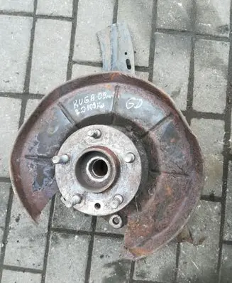 Ford Kuga I Rear wheel hub