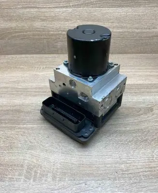 BMW 5 E60 E61 ABS Pump 6783360 6774679