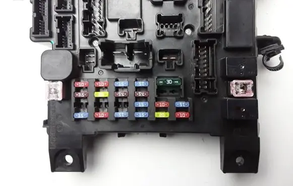 Mitsubishi ASX Fuse module 8637A646