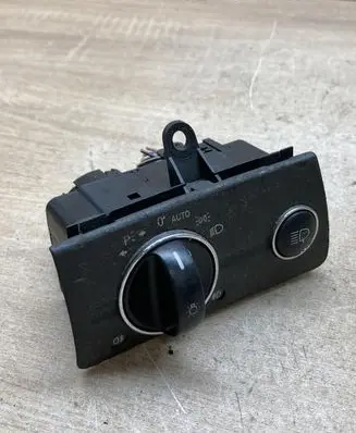 Mercedes-Benz E W211 Light switch 2115450104 04056000