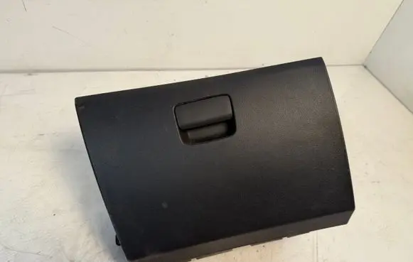 Mercedes-Benz CLA C117 X117 W117 Glove box A17668001919