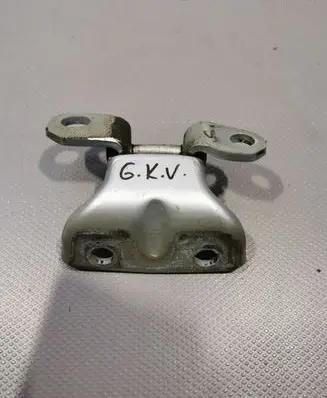Hyundai i30 Rear door upper hinge