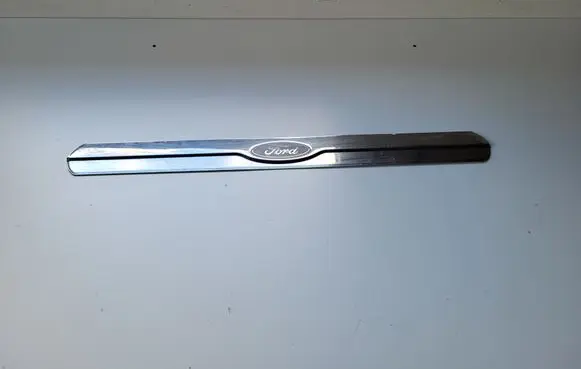 Ford S-MAX Front sill trim cover