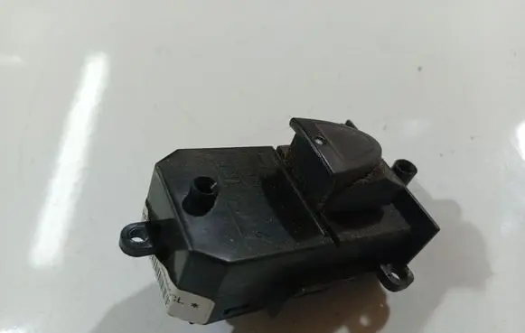 Honda Civic Electric window control switch M31537