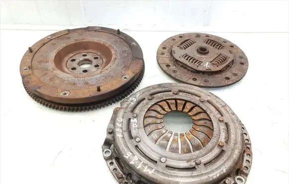 Ford Focus Clutch set kit CM5G-6375-LE M1JE