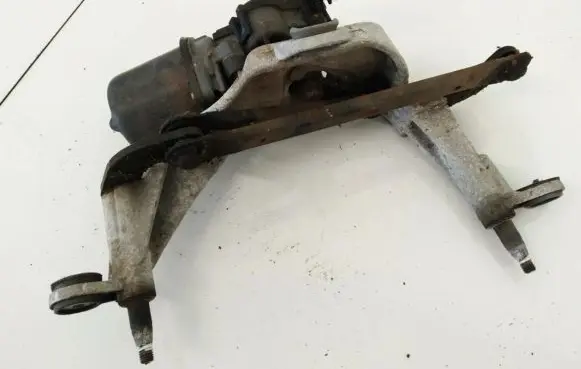 Volkswagen Fox Front wiper linkage and motor