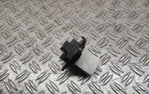 Mazda CX-5 Heater blower motor/fan resistor HB180 KD47A03 3815