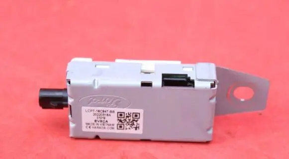 Ford Kuga I Sound amplifier LCPT-18C847-BB