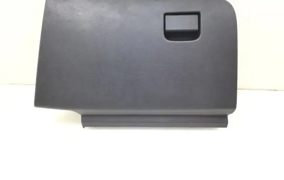 Nissan Qashqai Glove box