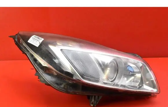 Opel Insignia A Headlight/headlamp 13226793