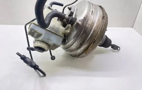 BMW 7 E65 E66 Brake booster 6753817