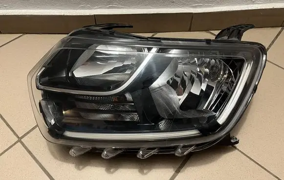Dacia Duster II Headlight/headlamp 260609367R