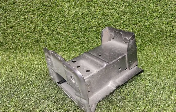 Nissan Leaf II (ZE1) Front bumper shock/impact absorber 