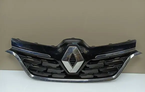 Renault Arkana Front bumper upper radiator grill 623103515R