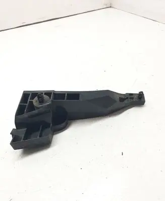 Suzuki Grand Vitara II Rear bumper mounting bracket
