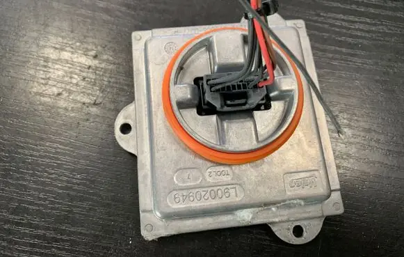 BMW X1 E84 Headlight ballast module Xenon 7342174