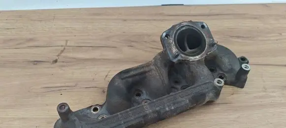 Volvo XC70 Exhaust manifold 9207688