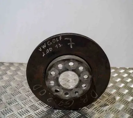 Volkswagen Golf VII Front brake disc
