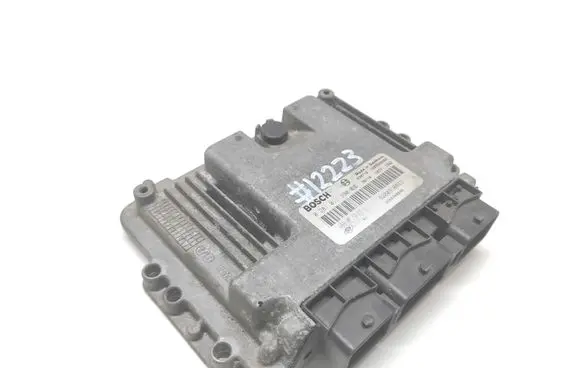 Renault Scenic II - Grand scenic II Engine control unit/module 0281011390 1039S02682