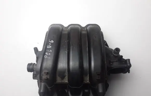 Volkswagen Polo V 6R Intake manifold 03E129711F