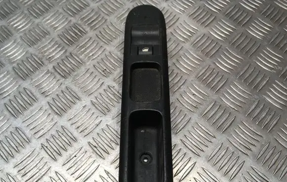Peugeot 5008 Electric window control switch 96650618
