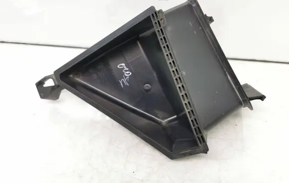 BMW X5 E70 Air intake duct part 9175465 917546501
