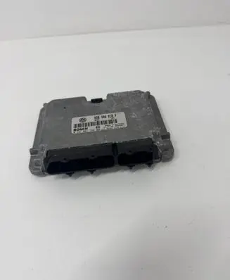 Volkswagen PASSAT B5 Engine control unit/module 038906018P