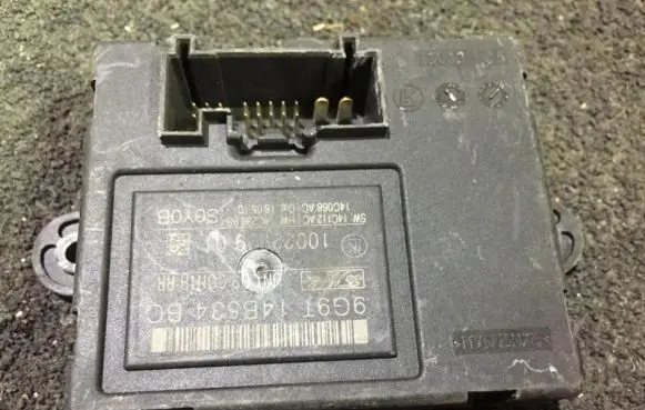 Volvo XC60 Door control unit/module 9g9t14b534bc 1002299901