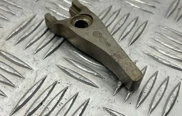 Citroen DS5 Fuel Injector clamp holder 