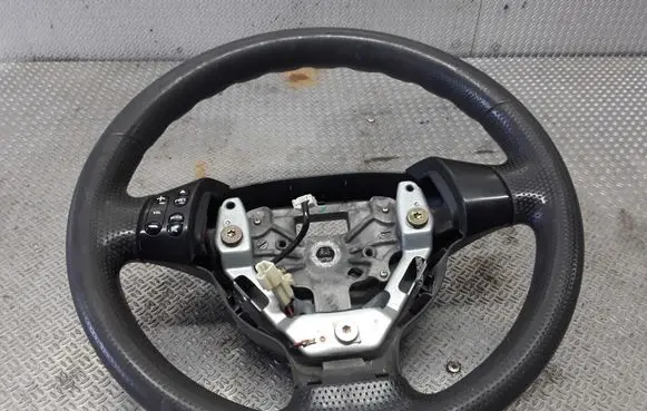 Mazda 2 Steering wheel DD6397