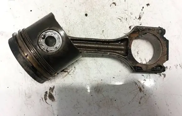 Audi 100 S4 C4 Piston with connecting rod 028H