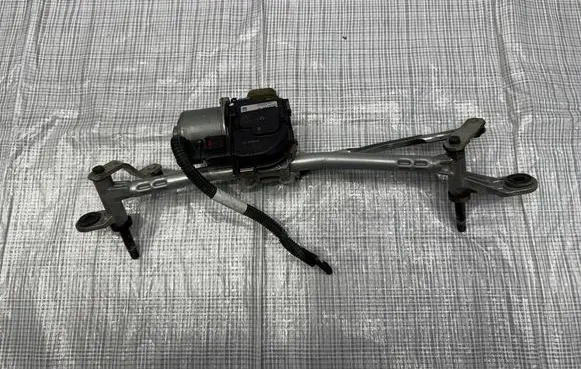 Citroen DS7 Crossback Front wiper linkage 