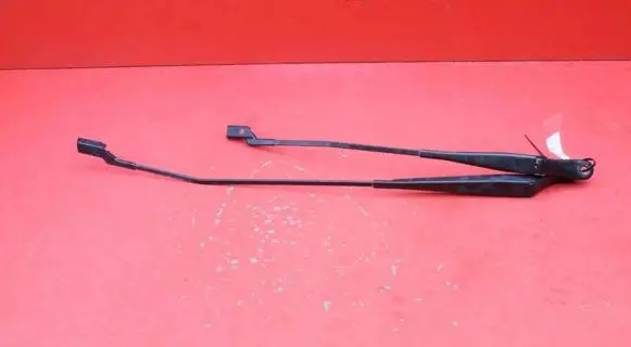 Citroen Berlingo Front wiper blade arm 9682974380