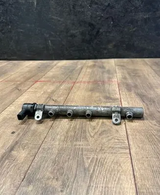 Fuel main line pipe
