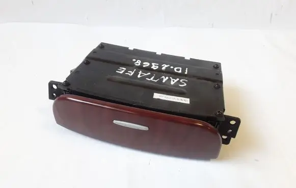 Hyundai Santa Fe Ashtray (front) NOCODE