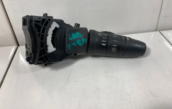 Nissan X-Trail T30 Wiper control stalk 252608H905