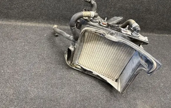 Chevrolet Camaro Optional radiator 84399883B 84173320 84010174