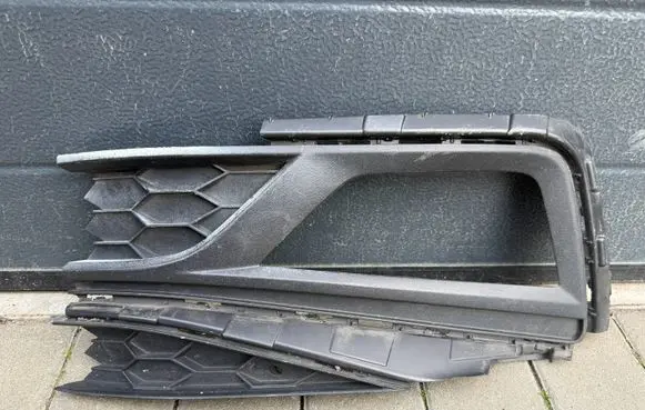 Volkswagen Polo VI Front bumper lower grill 2G0853665