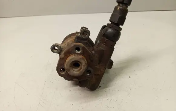 Seat Toledo II (1M) Power steering pump 1J04221540 26066369