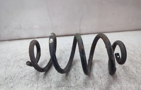 Nissan X-Trail T32 Rear coil spring