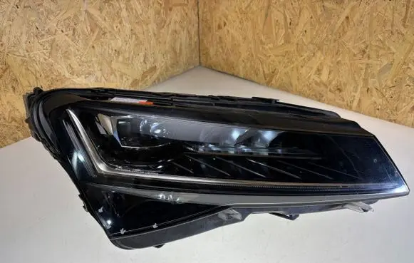 Skoda Superb B8 (3V) Headlight/headlamp 3V1941016D KT09756