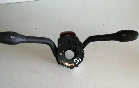 Volkswagen Golf III Wiper turn signal indicator stalk/switch 1H6953503