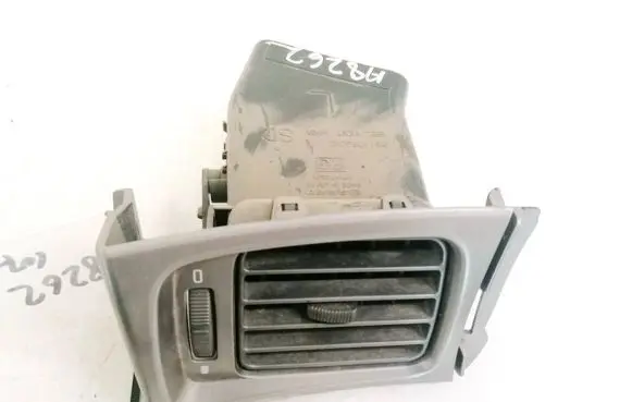 Subaru Forester SH Dash center air vent grill 66110FG010