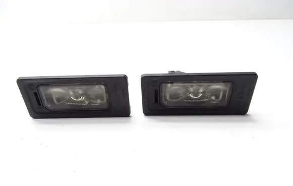 Audi A3 S3 8V Number plate light 5NA943021
